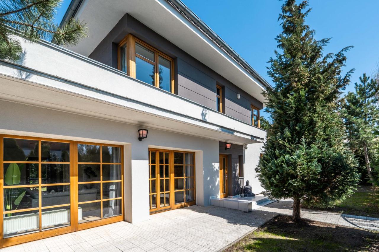 Serenity Prague Villa With Garden Jacuzzi Bagian luar foto