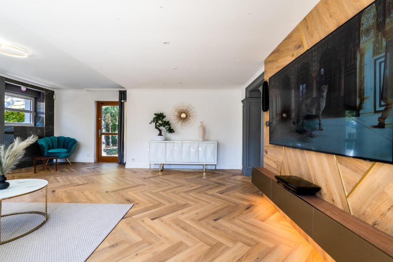 Serenity Prague Villa With Garden Jacuzzi Bagian luar foto