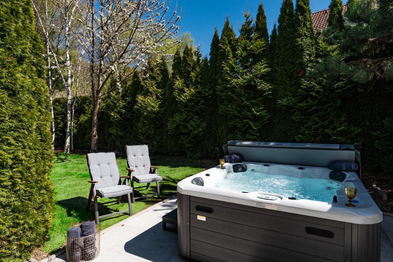 Serenity Prague Villa With Garden Jacuzzi Bagian luar foto