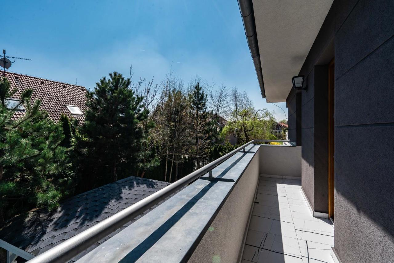 Serenity Prague Villa With Garden Jacuzzi Bagian luar foto