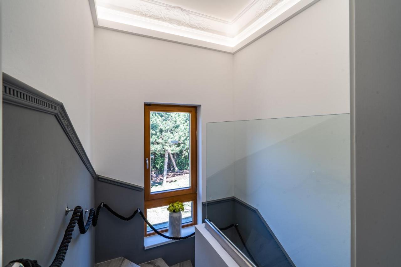 Serenity Prague Villa With Garden Jacuzzi Bagian luar foto
