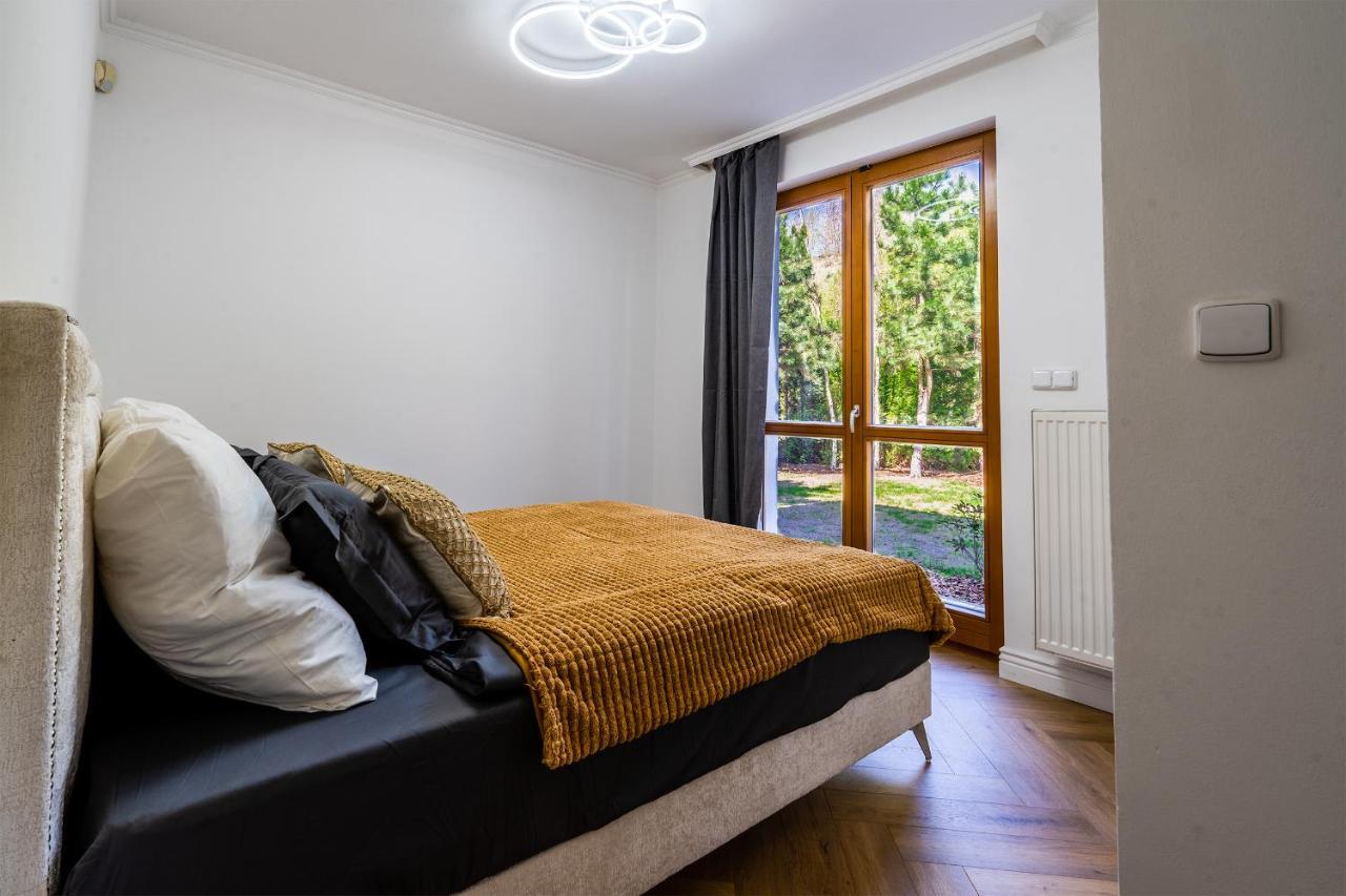 Serenity Prague Villa With Garden Jacuzzi Bagian luar foto