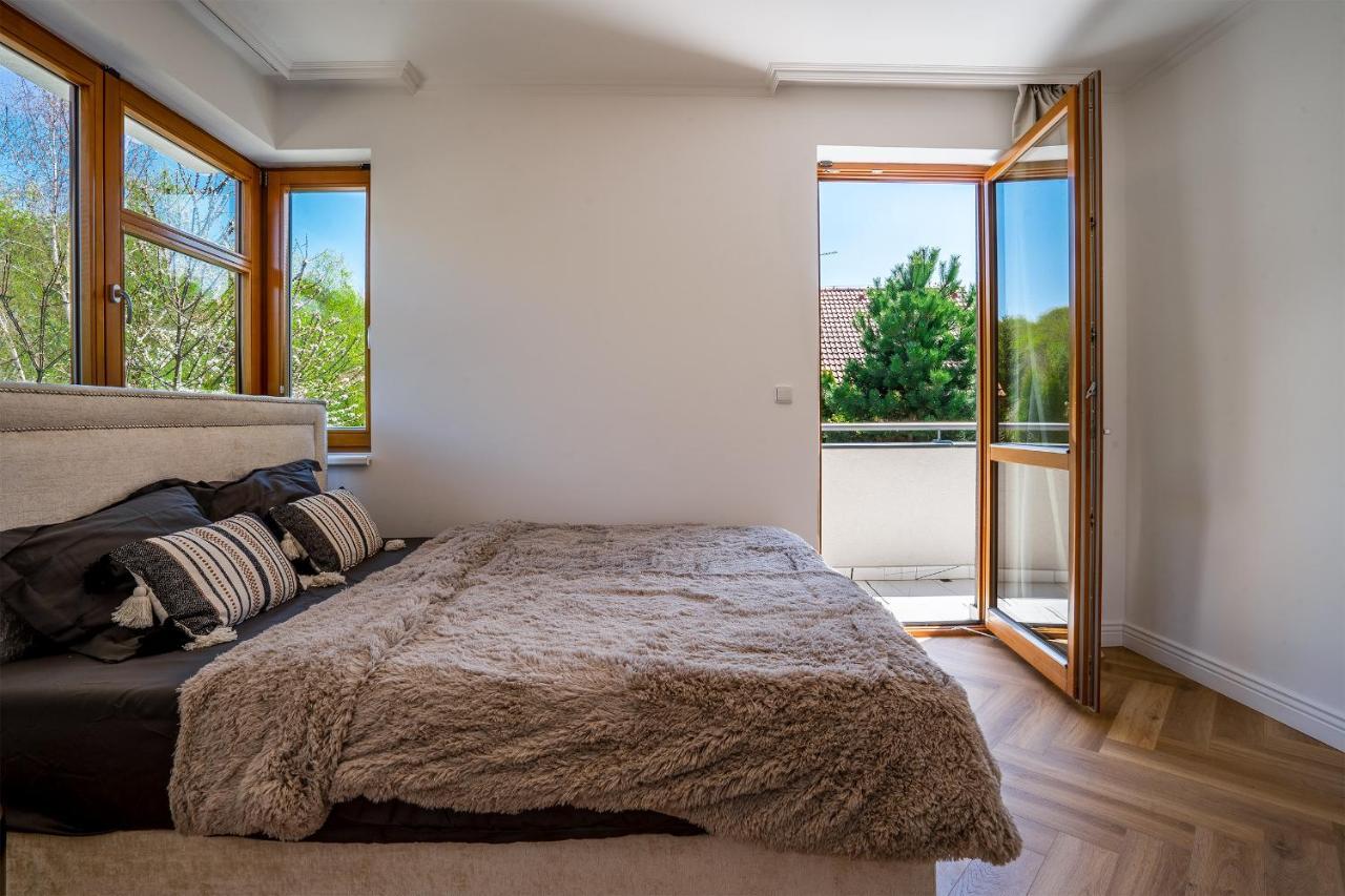 Serenity Prague Villa With Garden Jacuzzi Bagian luar foto