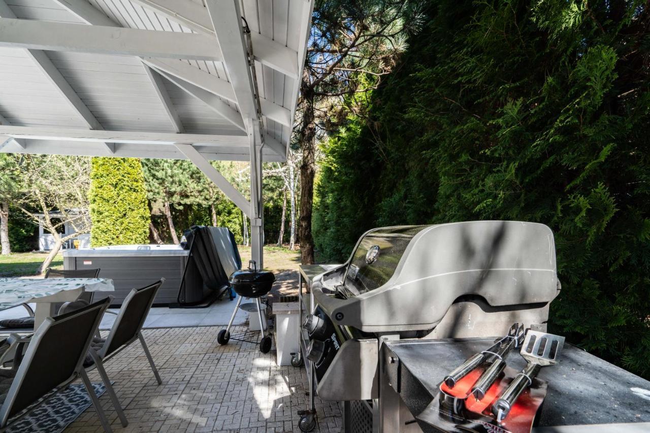Serenity Prague Villa With Garden Jacuzzi Bagian luar foto